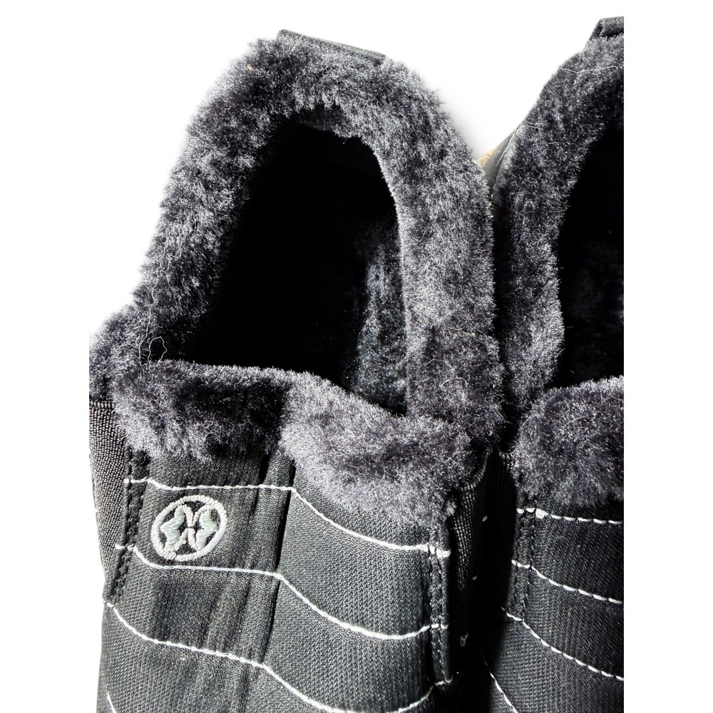 NEW Womens Black Puffer Lined Slip On Shoes Fur Lined Warm Winter Size 9 fluffy - Picture 2 of 11